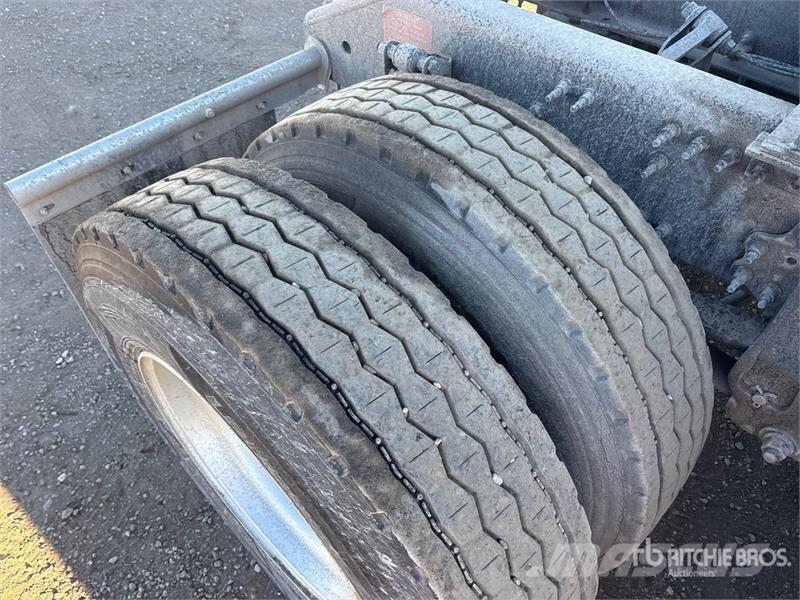 Volvo VNL Sattelzugmaschinen