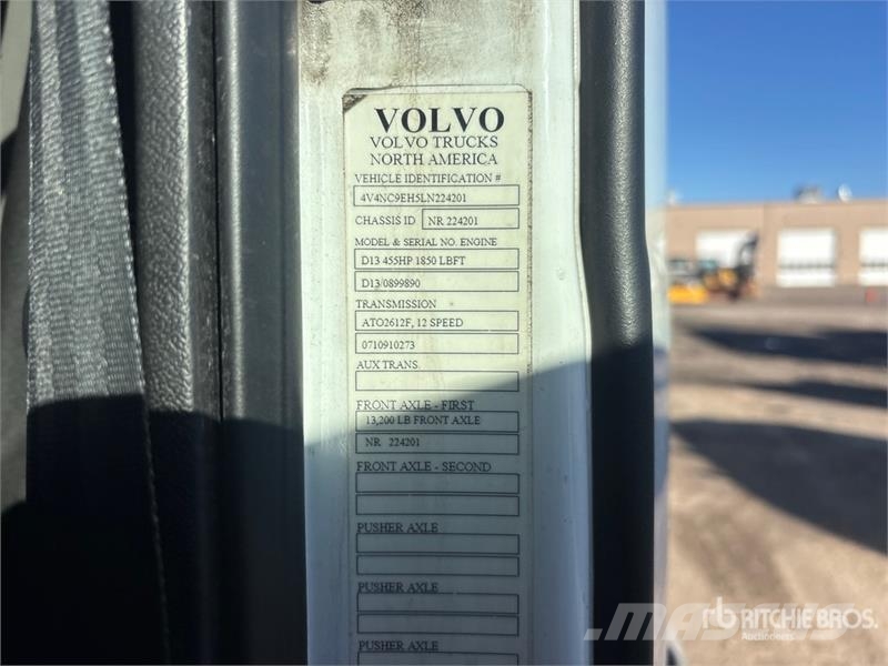 Volvo VNL Sattelzugmaschinen