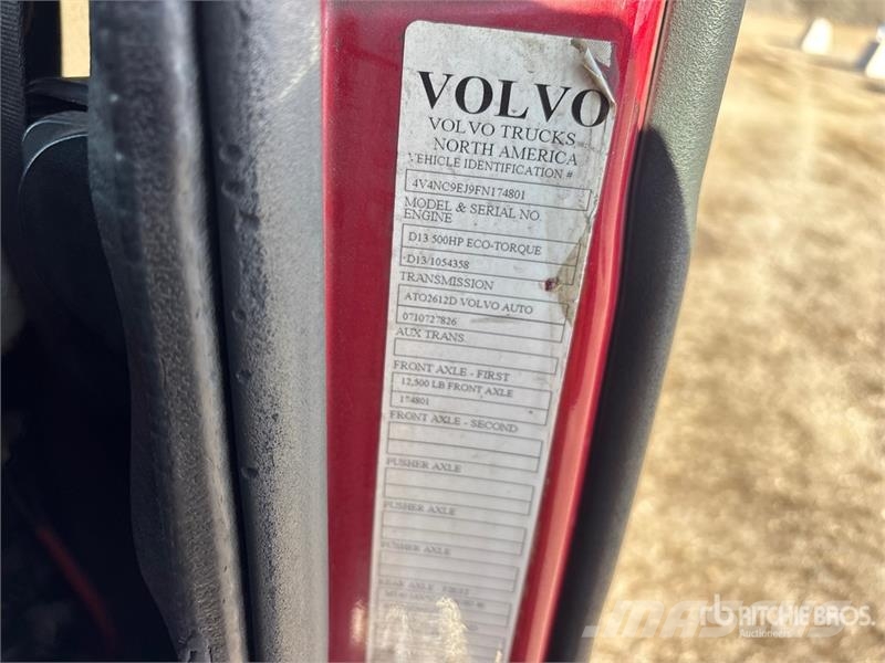 Volvo VNL 牵引车