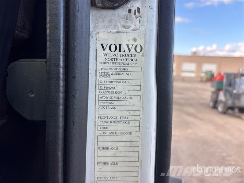 Volvo VNL Sattelzugmaschinen