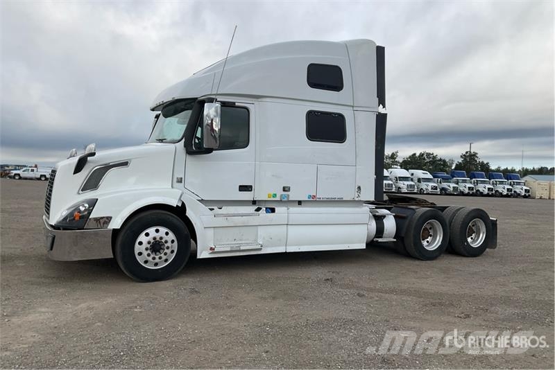 Volvo VNL Motrici e Trattori Stradali
