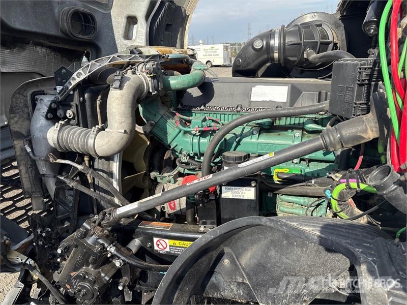 Volvo VNL Motrici e Trattori Stradali