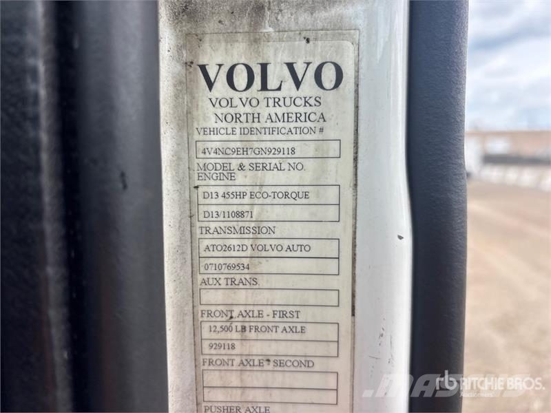 Volvo VNL 牵引车