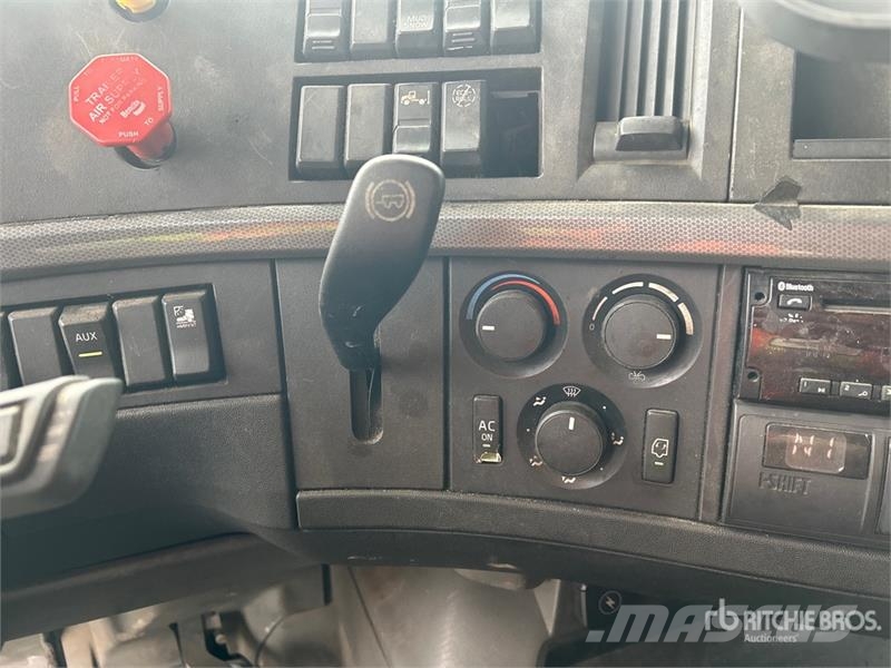 Volvo VNL Truck Tractor Units