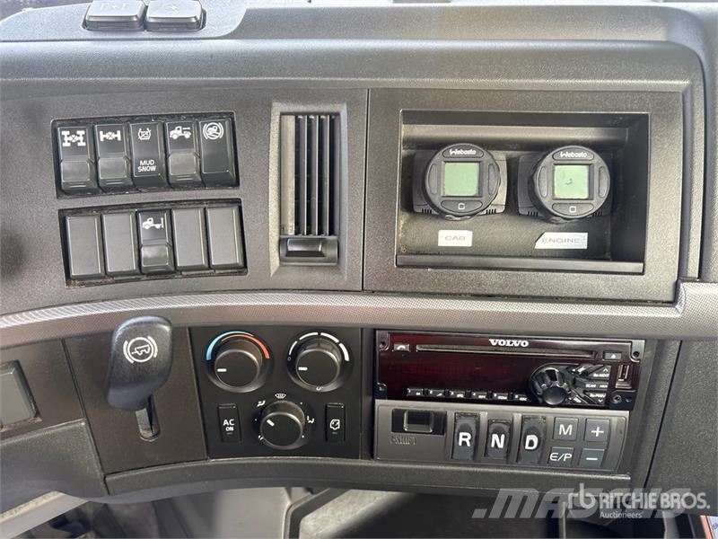 Volvo VNL Trekkers
