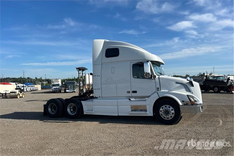 Volvo VNL Motrici e Trattori Stradali