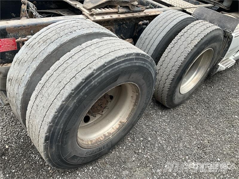 Volvo VNL Motrici e Trattori Stradali