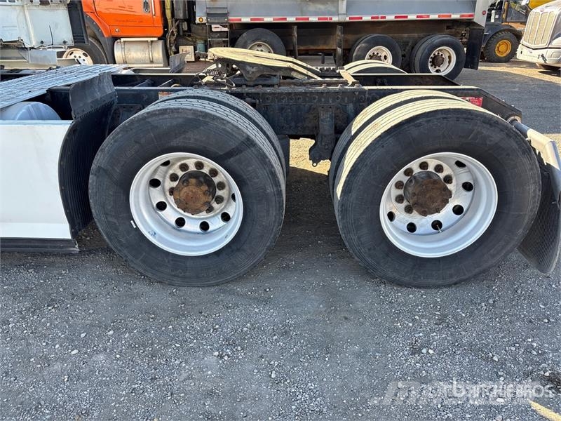 Volvo VNL Trekkvogner