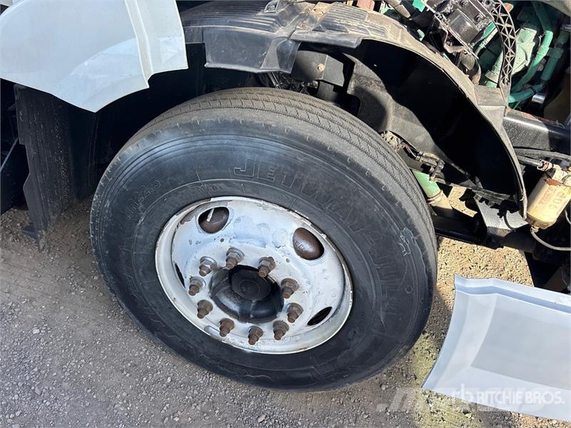 Volvo VNL Sattelzugmaschinen