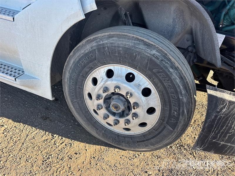 Volvo VNL Sattelzugmaschinen