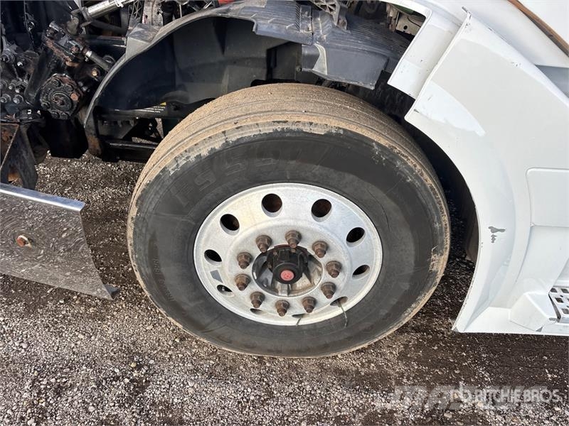 Volvo VNL Ťahače
