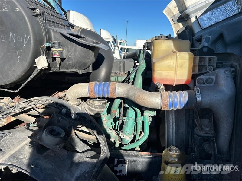 Volvo VNL Vlačilci