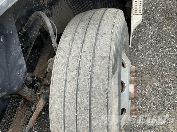 Volvo VNL Motrici e Trattori Stradali