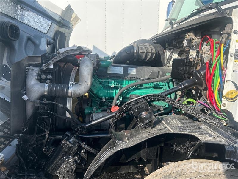 Volvo VNL Motrici e Trattori Stradali