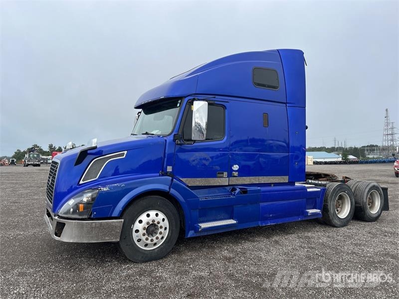 Volvo VNL Motrici e Trattori Stradali