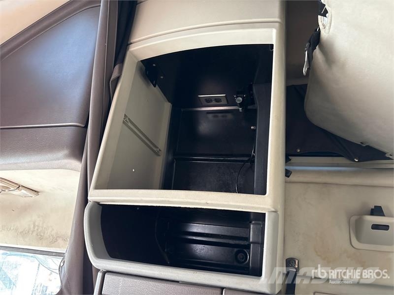 Volvo VNL Τράκτορες