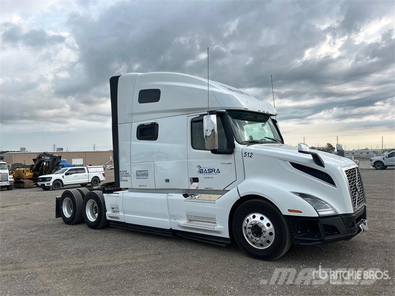 Volvo VNL Tractor Units
