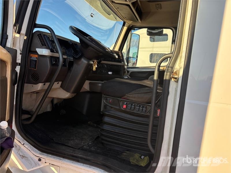 Volvo VNL Ťahače
