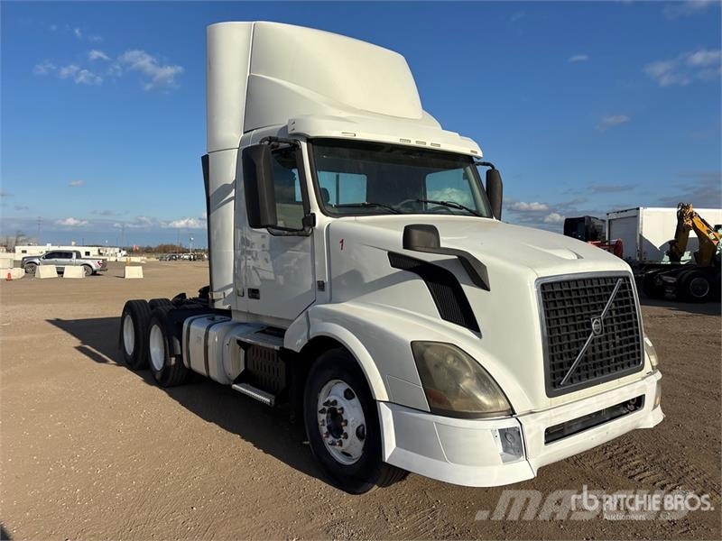 Volvo VNL Sattelzugmaschinen