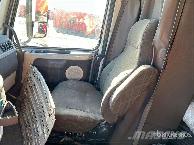Volvo VNL Vlačilci