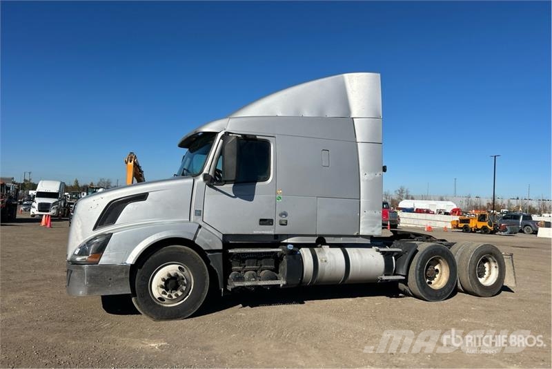 Volvo VNL Traktorske jedinice
