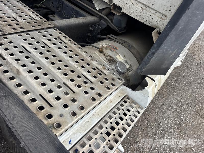 Volvo VNL Vilcēji