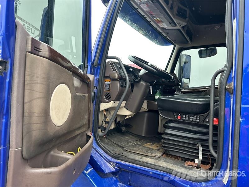 Volvo VNL Motrici e Trattori Stradali