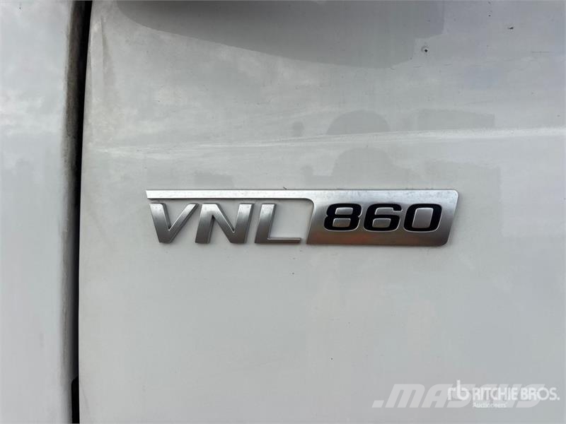 Volvo VNL Sattelzugmaschinen