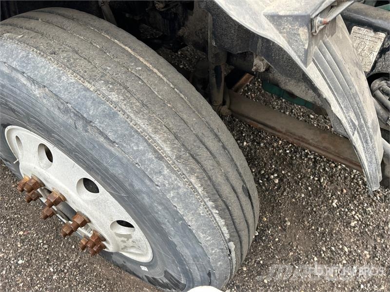 Volvo VNL Motrici e Trattori Stradali