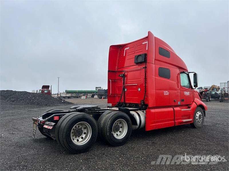 Volvo VNL Trekkers