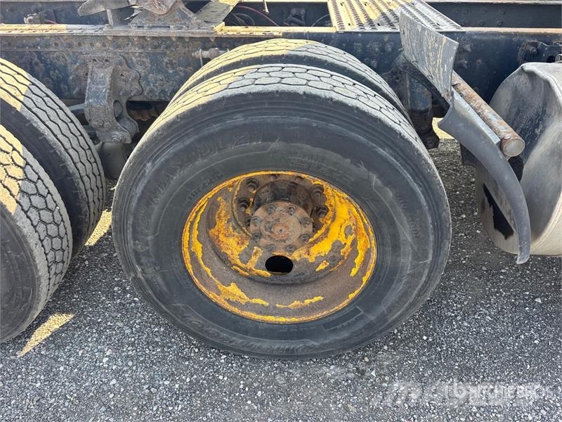 Volvo VNL Dragbilar