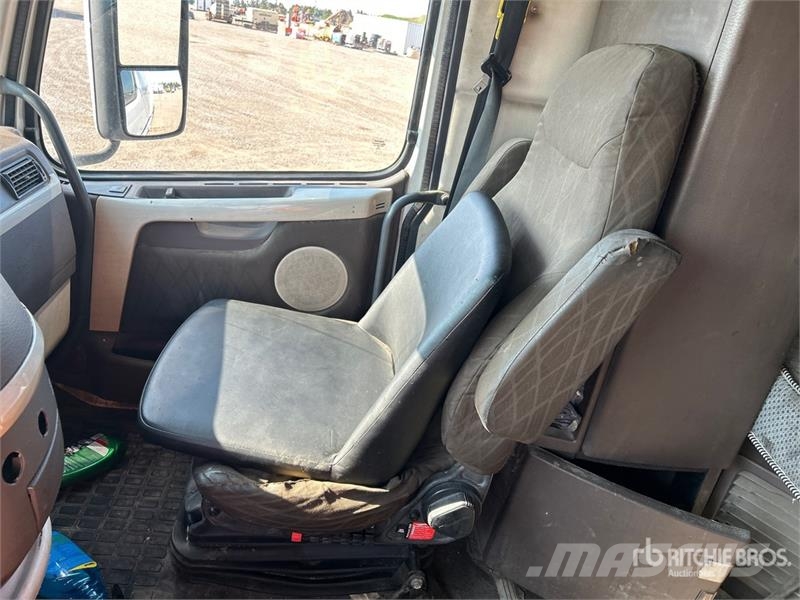 Volvo VNL Dragbilar