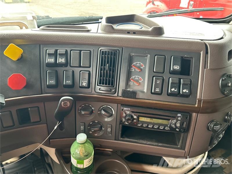 Volvo VNL Motrici e Trattori Stradali