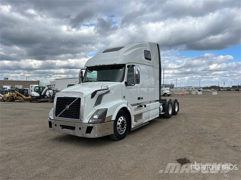 Volvo VNL Sattelzugmaschinen