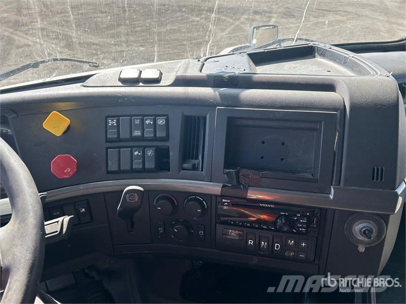 Volvo VNL Truck Tractor Units