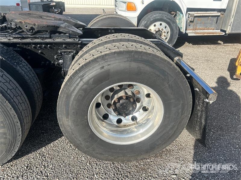 Volvo VNL Motrici e Trattori Stradali
