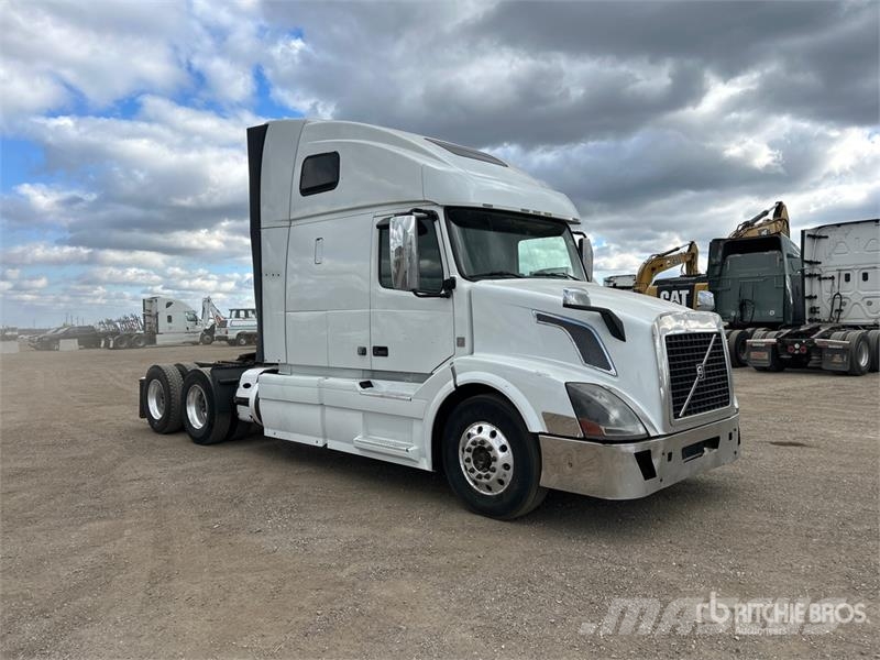 Volvo VNL Sattelzugmaschinen