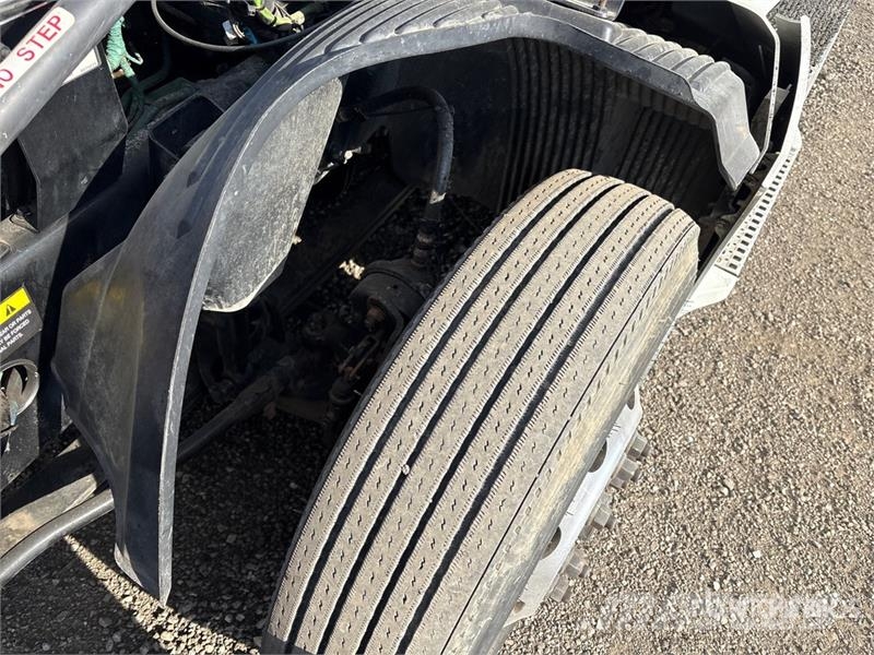 Volvo VNL Motrici e Trattori Stradali