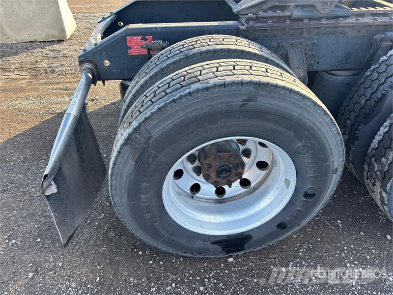 Volvo VNL Ťahače