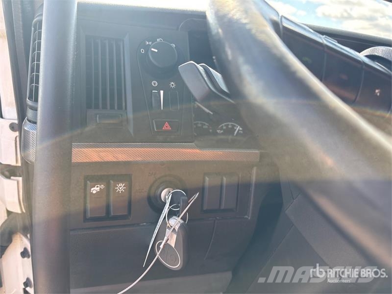 Volvo VNL Sattelzugmaschinen