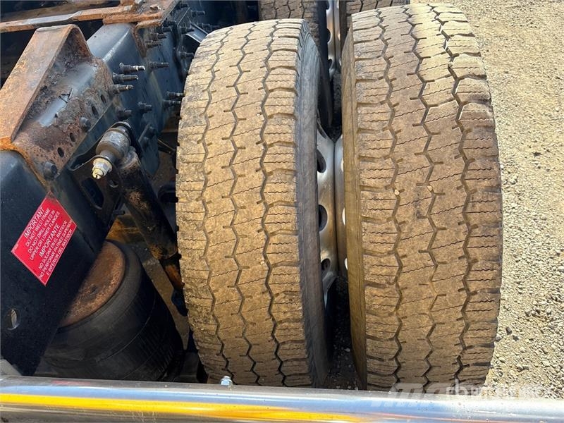Volvo VNL Sattelzugmaschinen