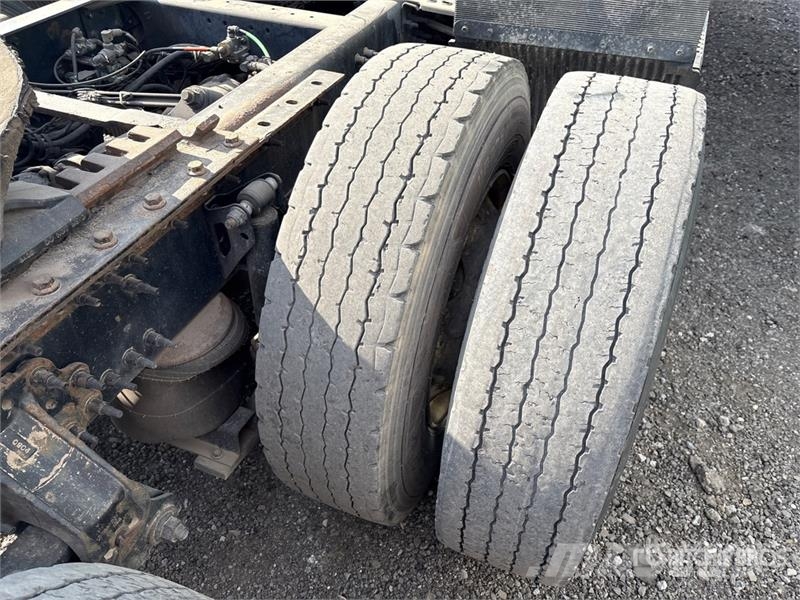 Volvo VNL Motrici e Trattori Stradali
