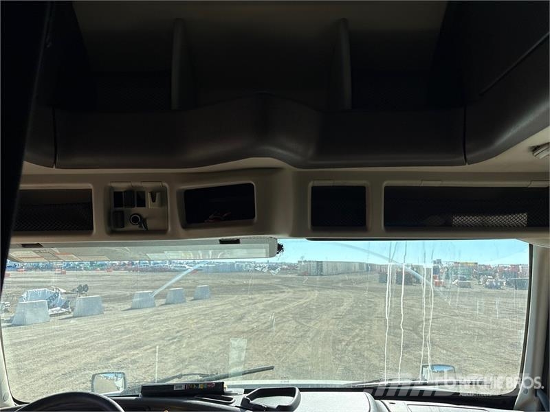 Volvo VNL Τράκτορες