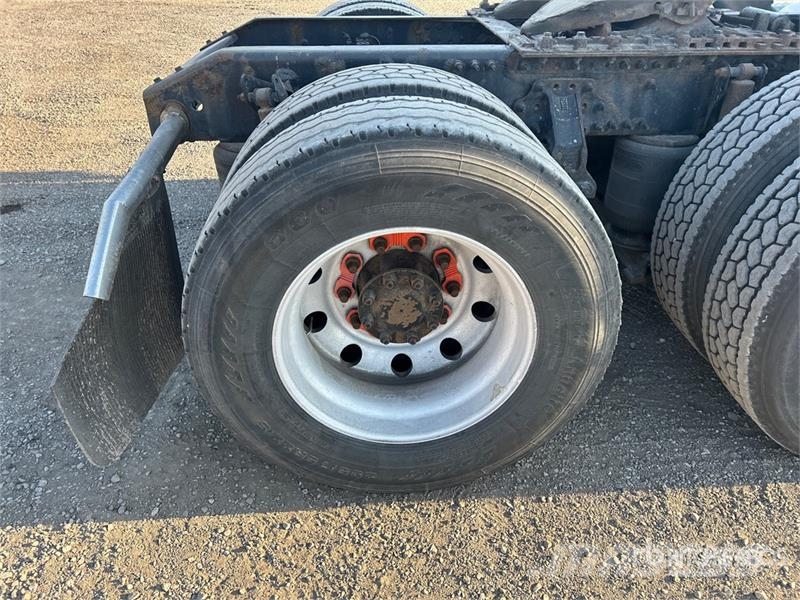 Volvo VNL Vilcēji