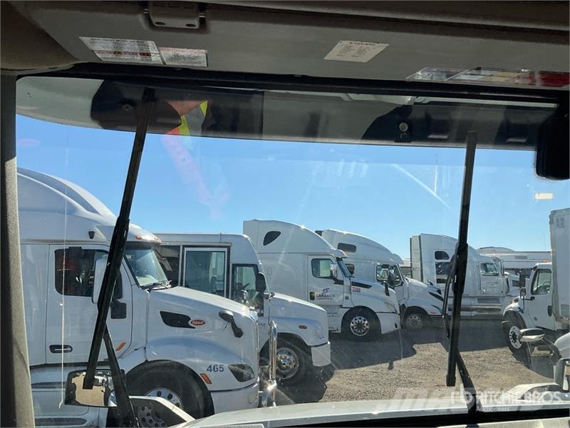 Volvo VNL Nyergesvontatók