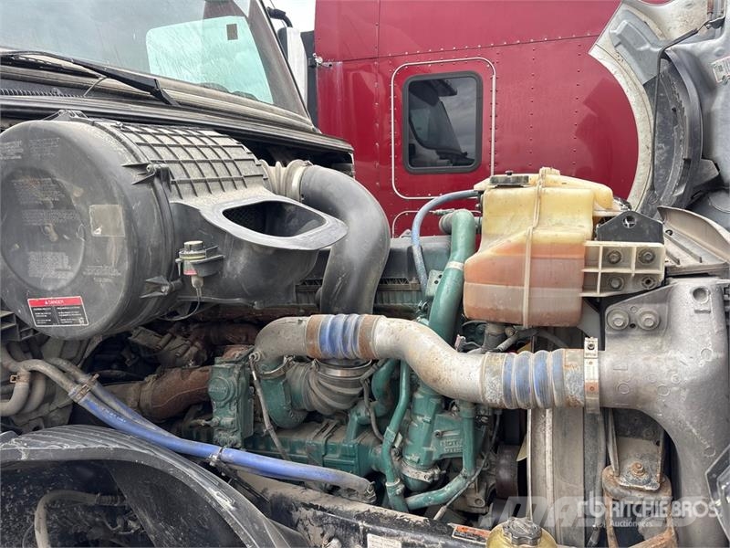 Volvo VNL Vlačilci