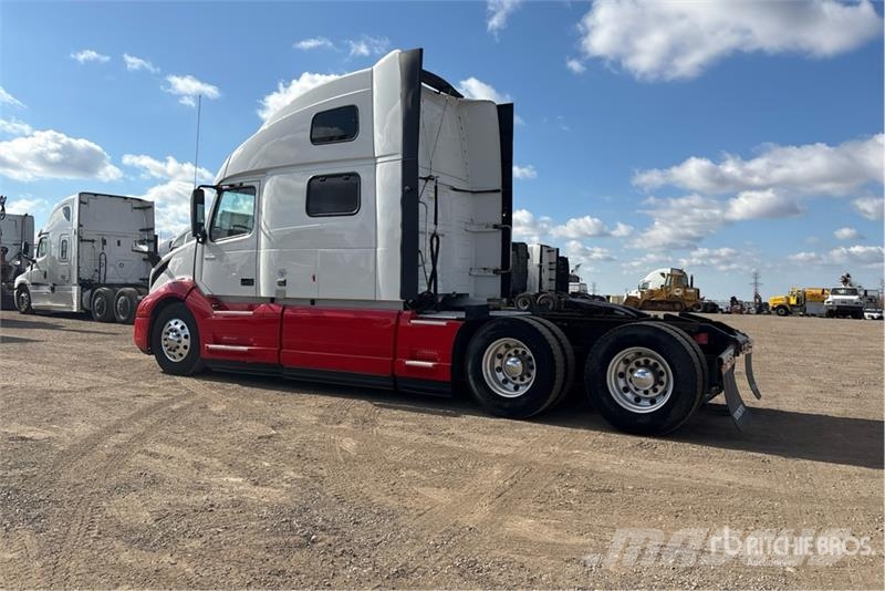 Volvo VNL Sattelzugmaschinen