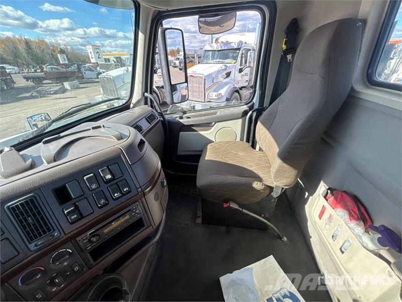 Volvo VNL Sattelzugmaschinen