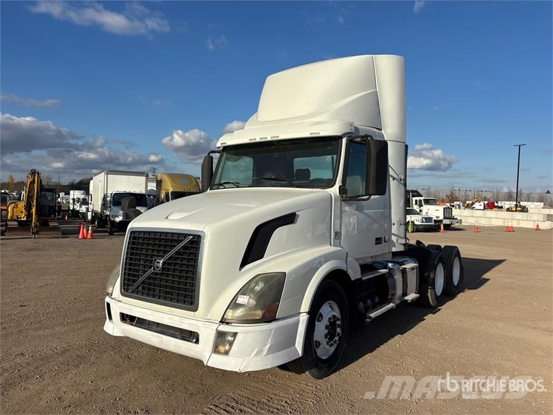 Volvo VNL Sattelzugmaschinen