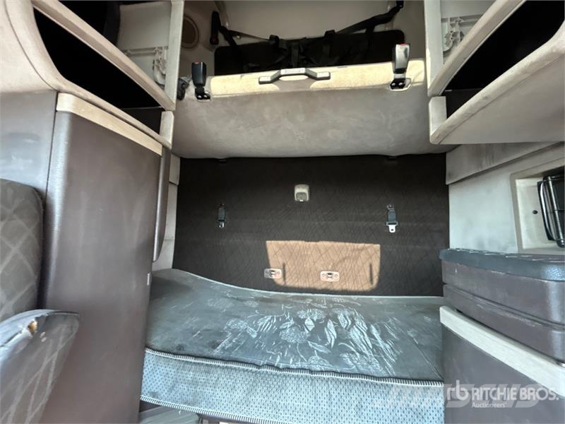 Volvo VNL Dragbilar